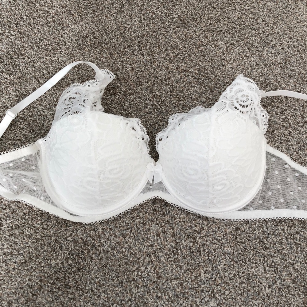 Lace push-up bra